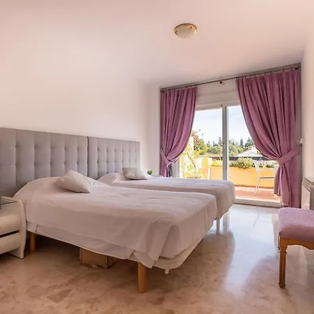 Apartment Duplex Cartujanos I *